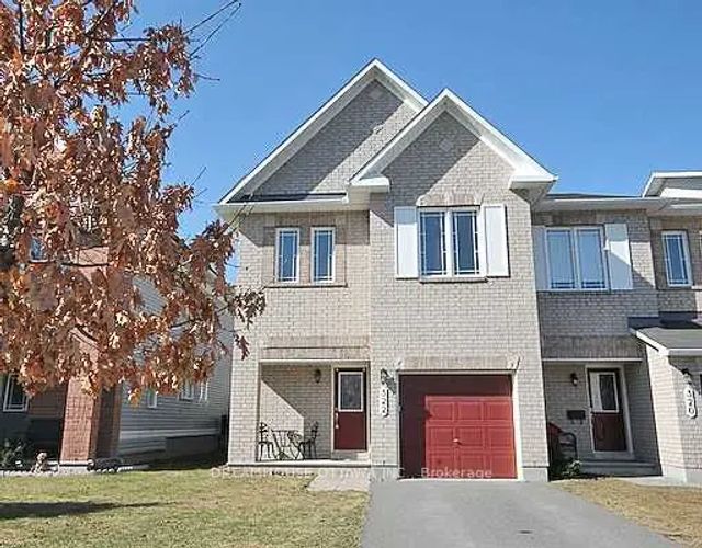 322 Statewood Drive, Kanata