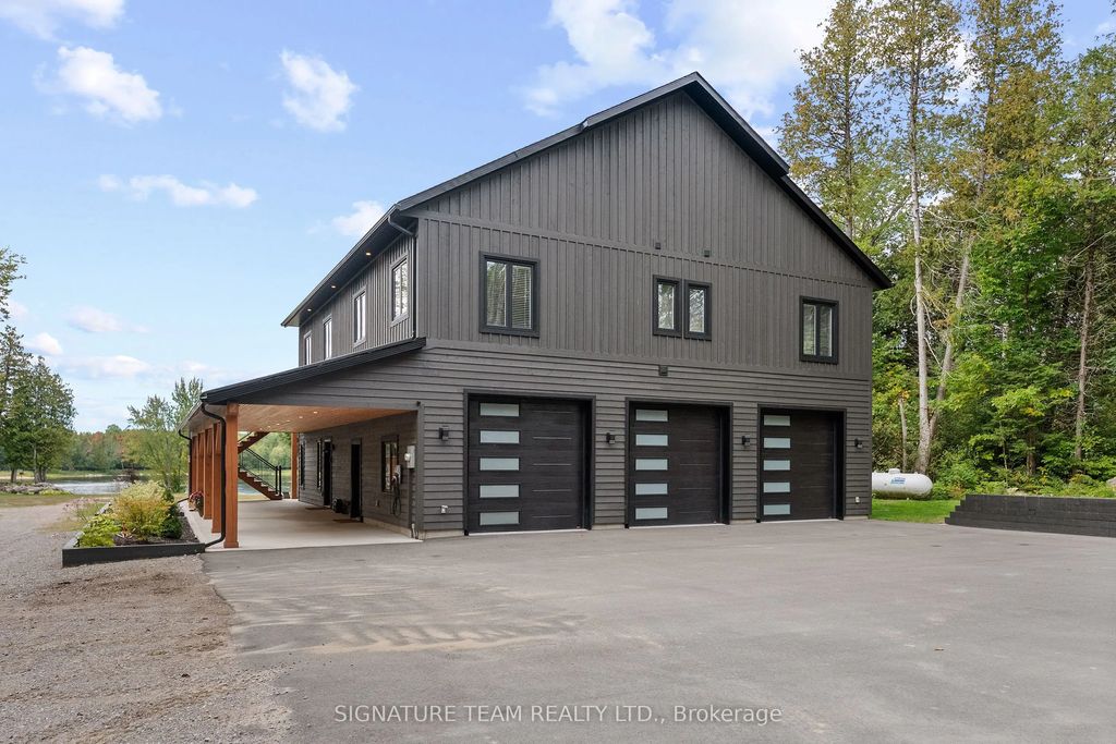 777 Rapid Road, Whitewater Region