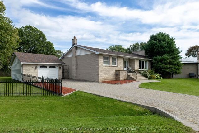 424 Maple Ridge Drive, Kingston