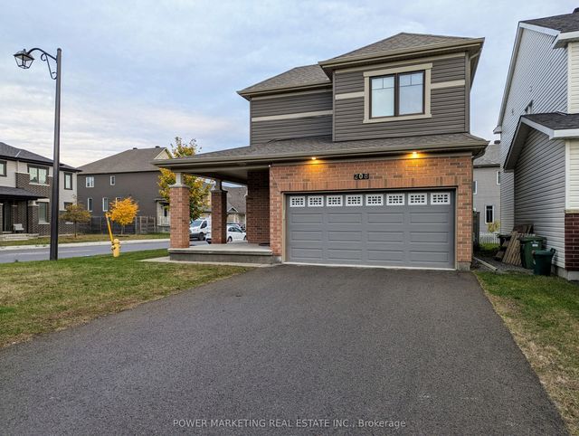 208 Alex Polowin Avenue, Barrhaven