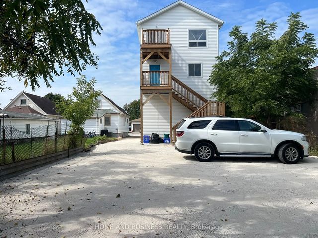 2 Patricia Street 2, Thorold