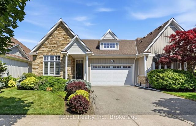90 Sunrise Court, Fort Erie