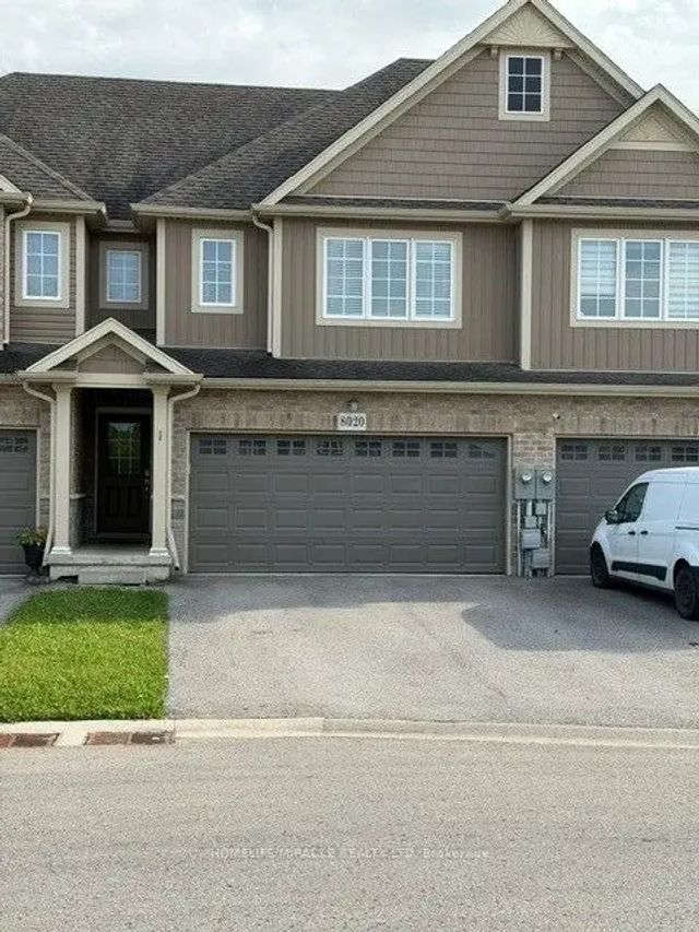 8020 Cole Court, Niagara Falls