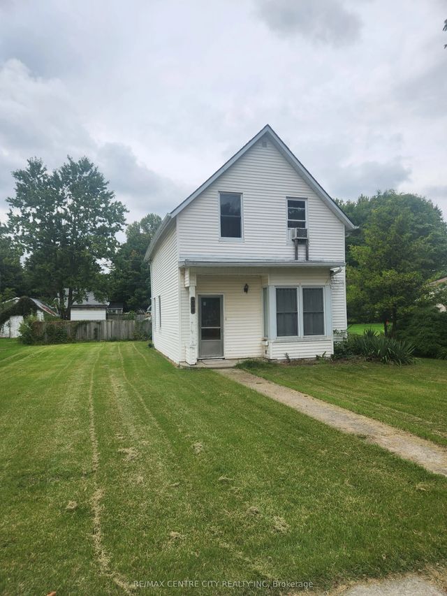 244 Elm Street W, Chatham-Kent