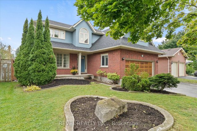 51 Napoleon Drive N, London East