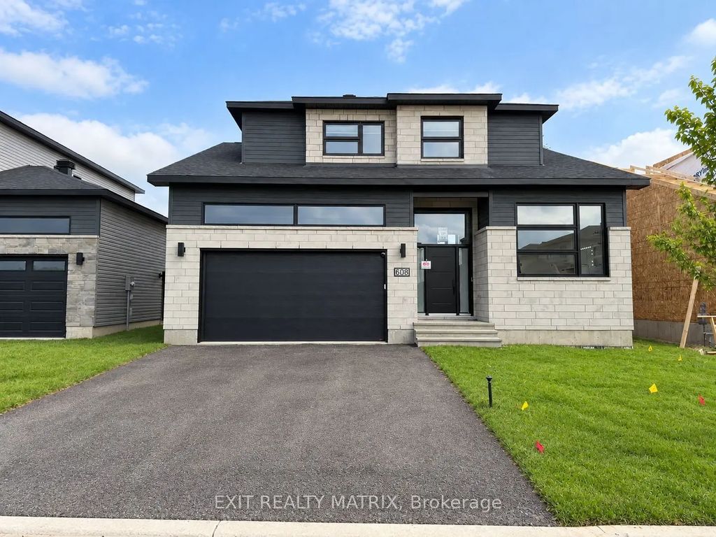 608 Hector Court A, Russell