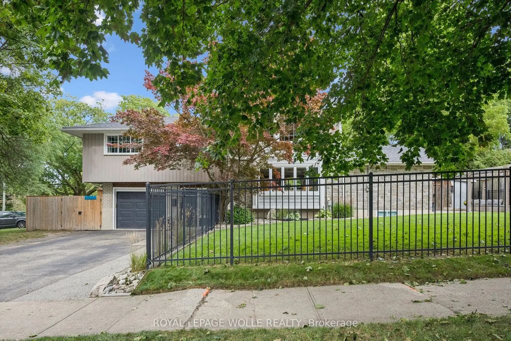 112 Margaret Avenue N, Waterloo