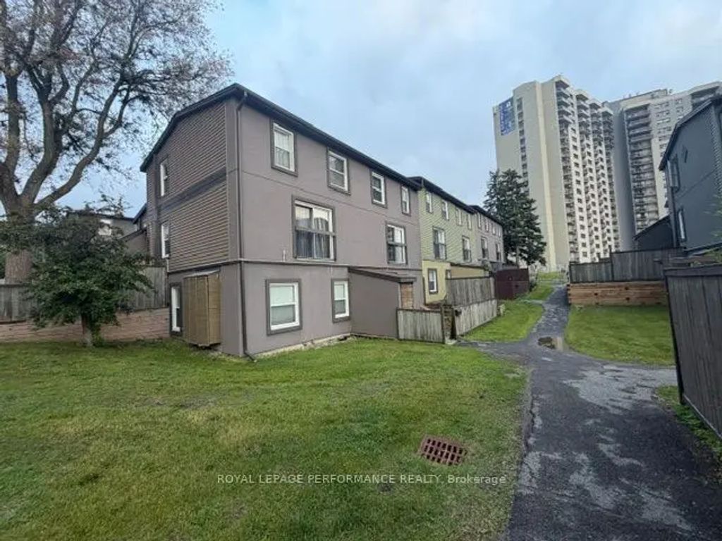 1250 Mcwatters Road 22, Parkway Park - Queensway Terrace S and Area
