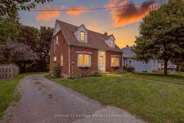 143 Charles Street E, Ingersoll