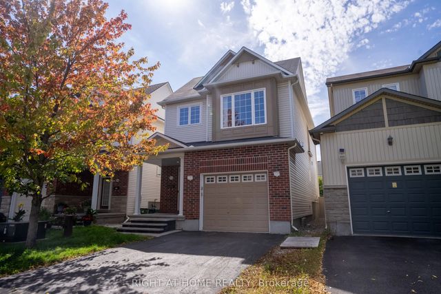 310 Kippen Place, Barrhaven
