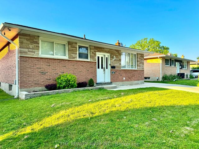 22 Archer Crescent, London South