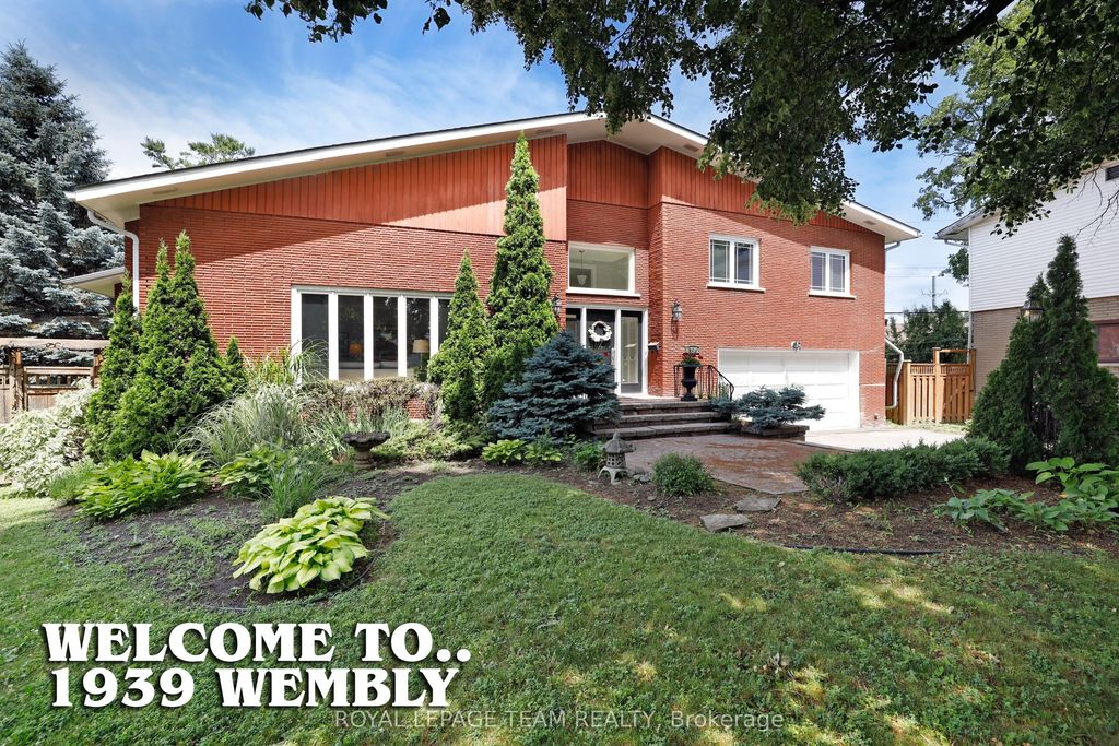 1939 Wembley Avenue, Carlingwood - Westboro and Area