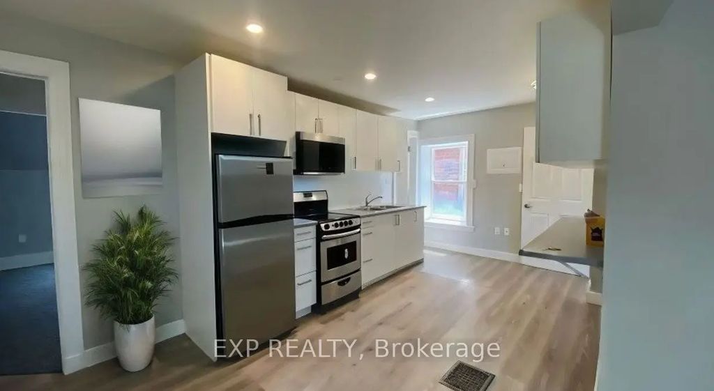 72 Victoria Avenue S #103, Hamilton