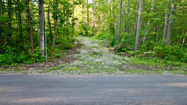 279 Barney's Boulevard, Northern Bruce Peninsula