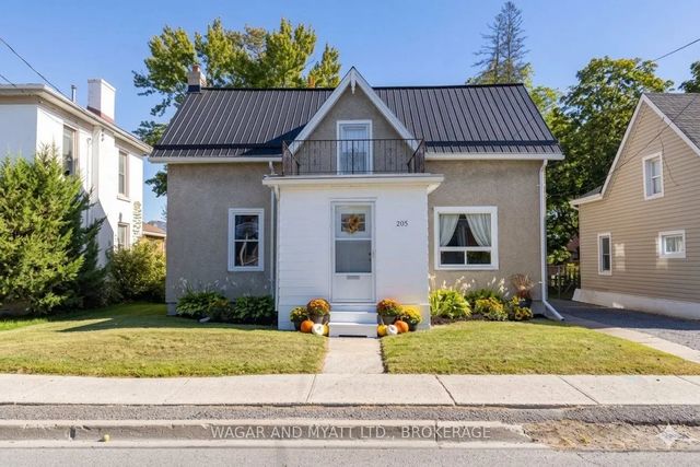205 Centre Street N, Greater Napanee