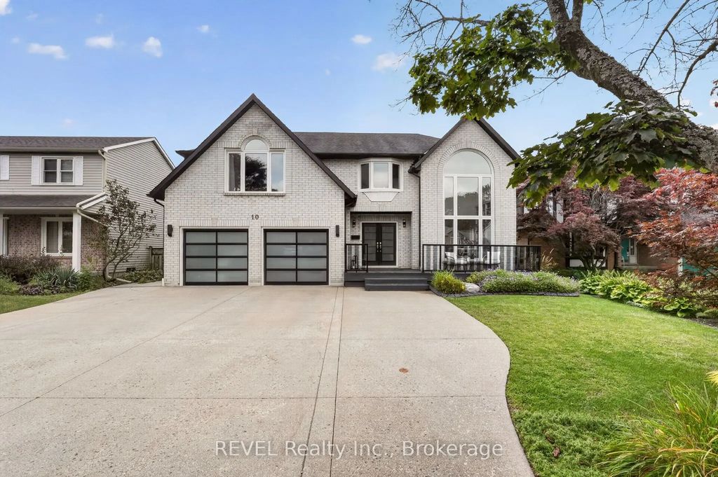 10 Meadowbrook Lane, Pelham