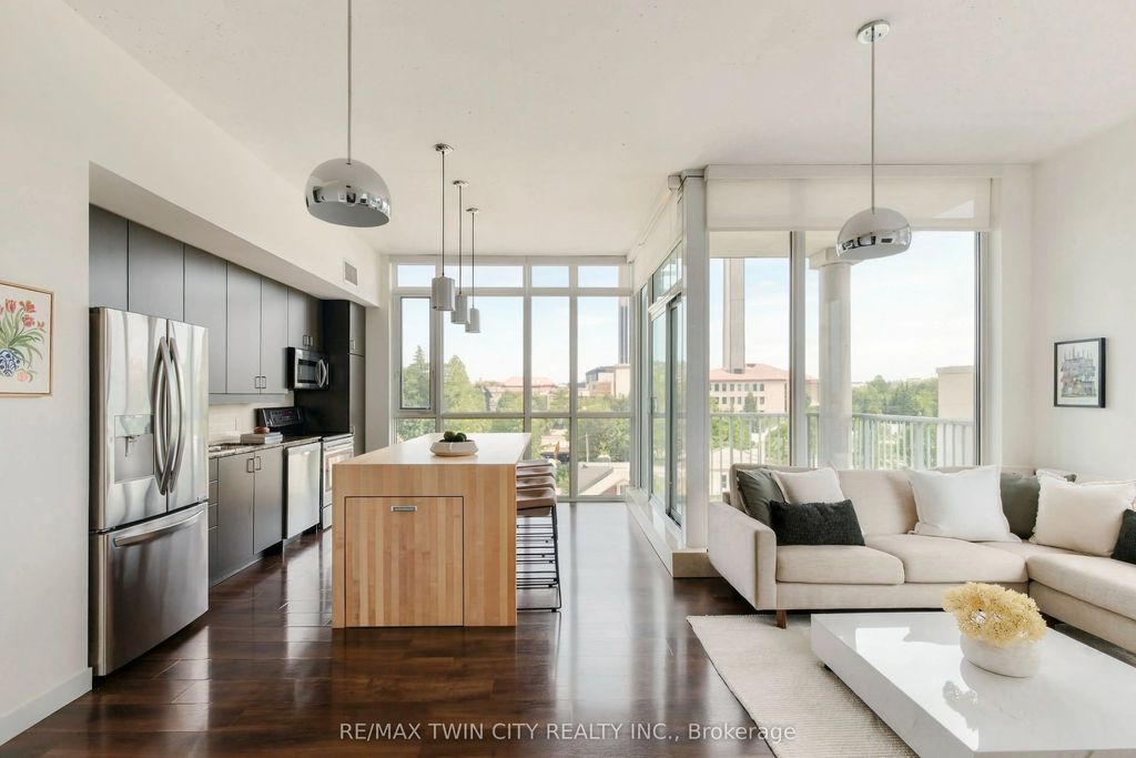 191 King Street S 511, Waterloo