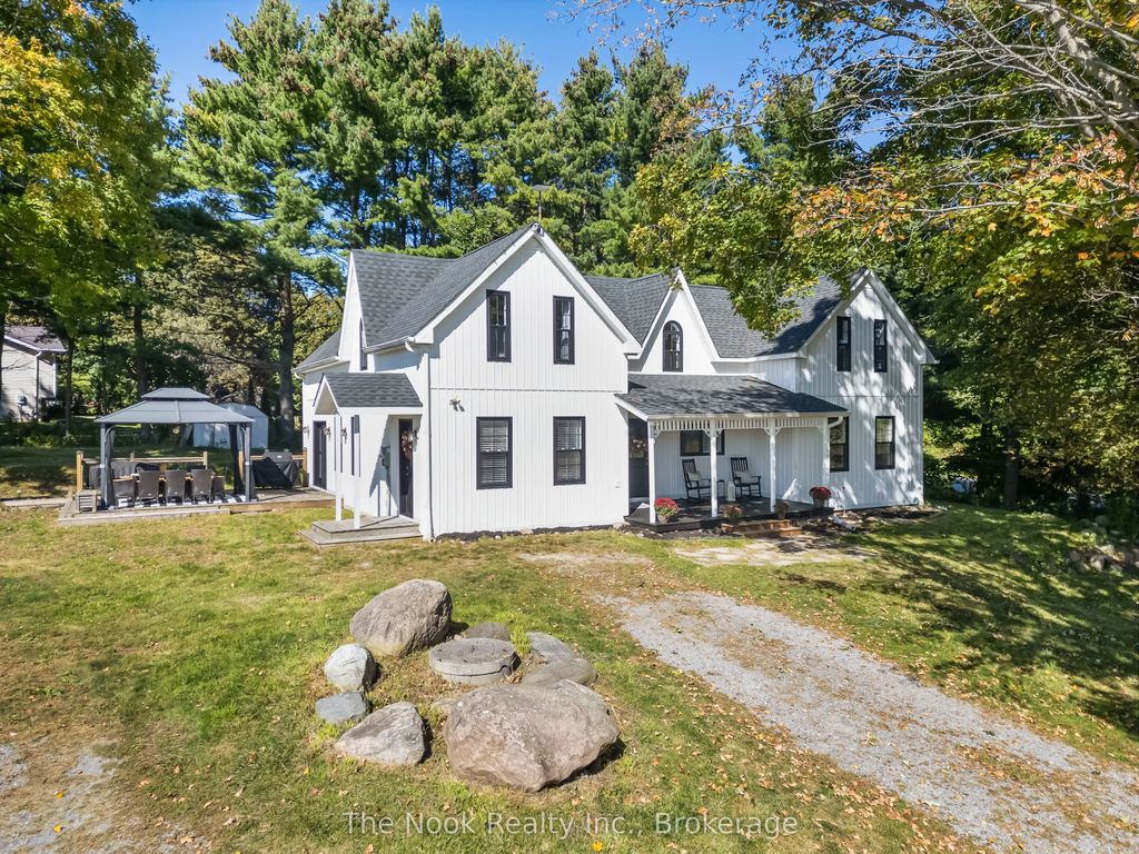4200 Rice Lake Drive S, Hamilton Township