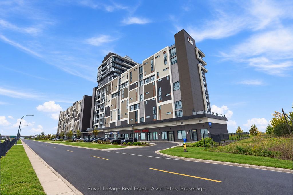 550 North Service Road 801, Grimsby