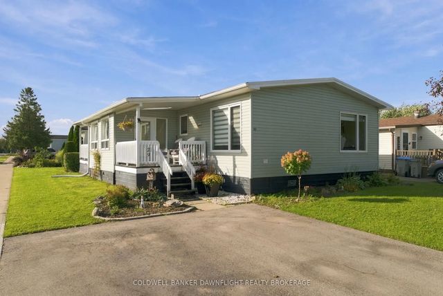 29 Redford Drive, South Huron