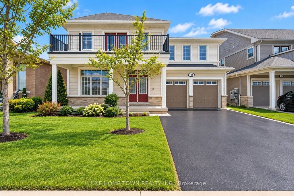 136 Harpin Way E, Centre Wellington