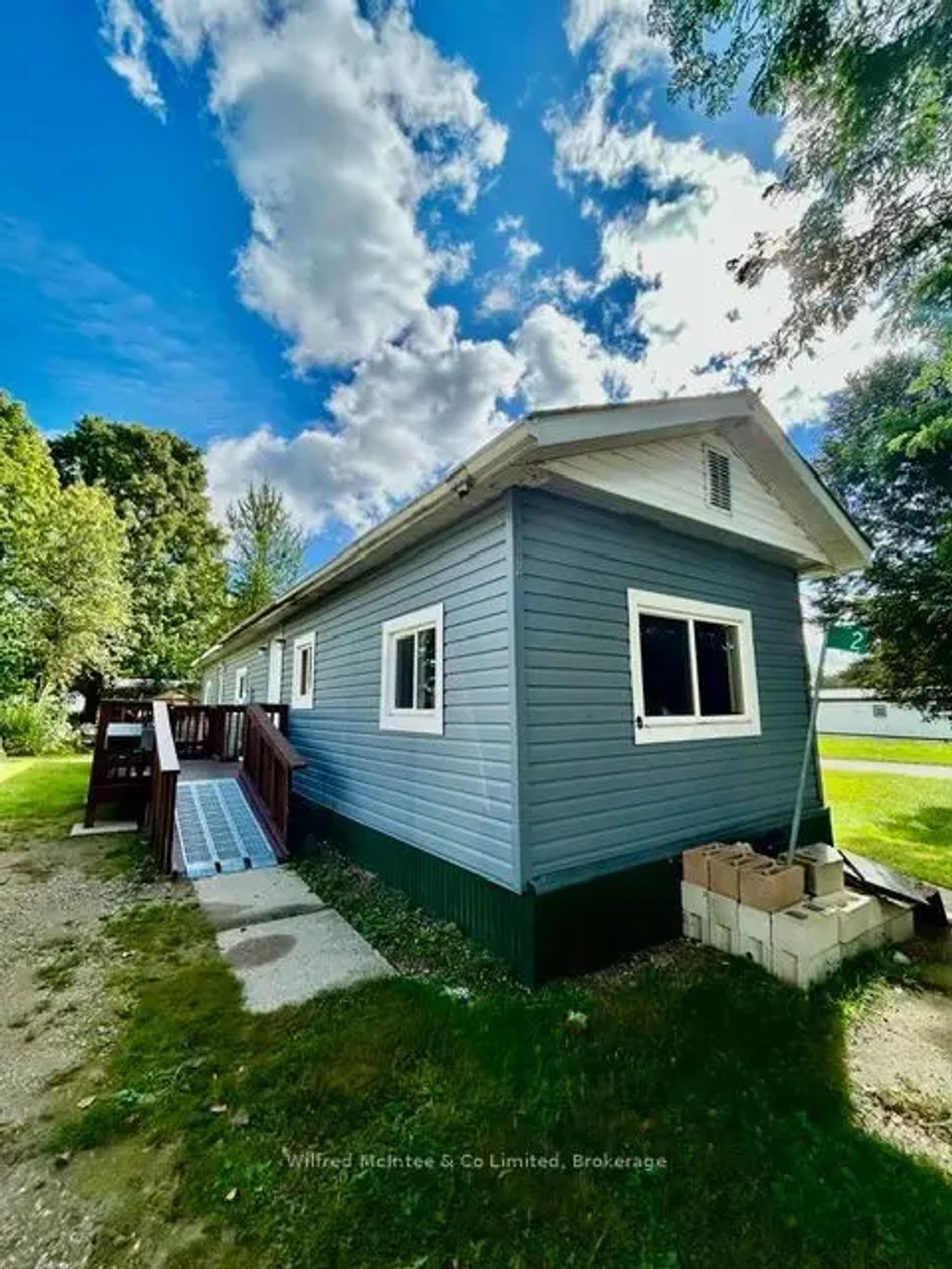 2 Dove Road, Brockton