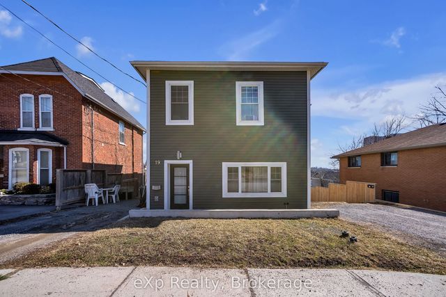 19 Isabel Street, Belleville