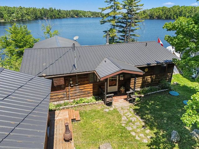 1394 Black Lake North Shore N/a, Tay Valley