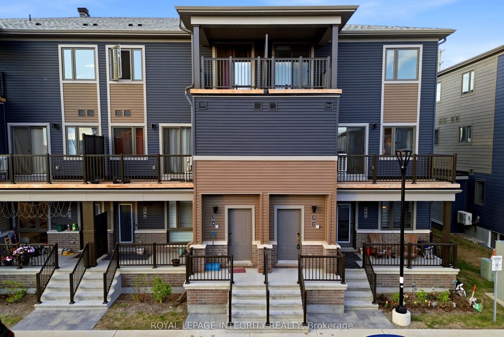 302 Parnian Private, Barrhaven