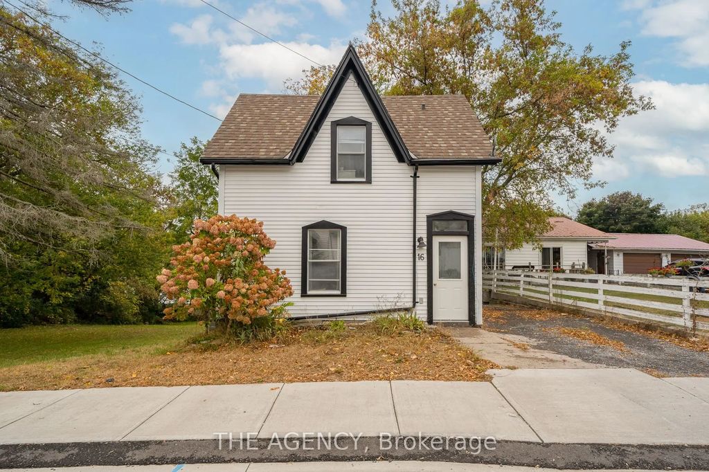 16 Elks Street, Prince Edward County