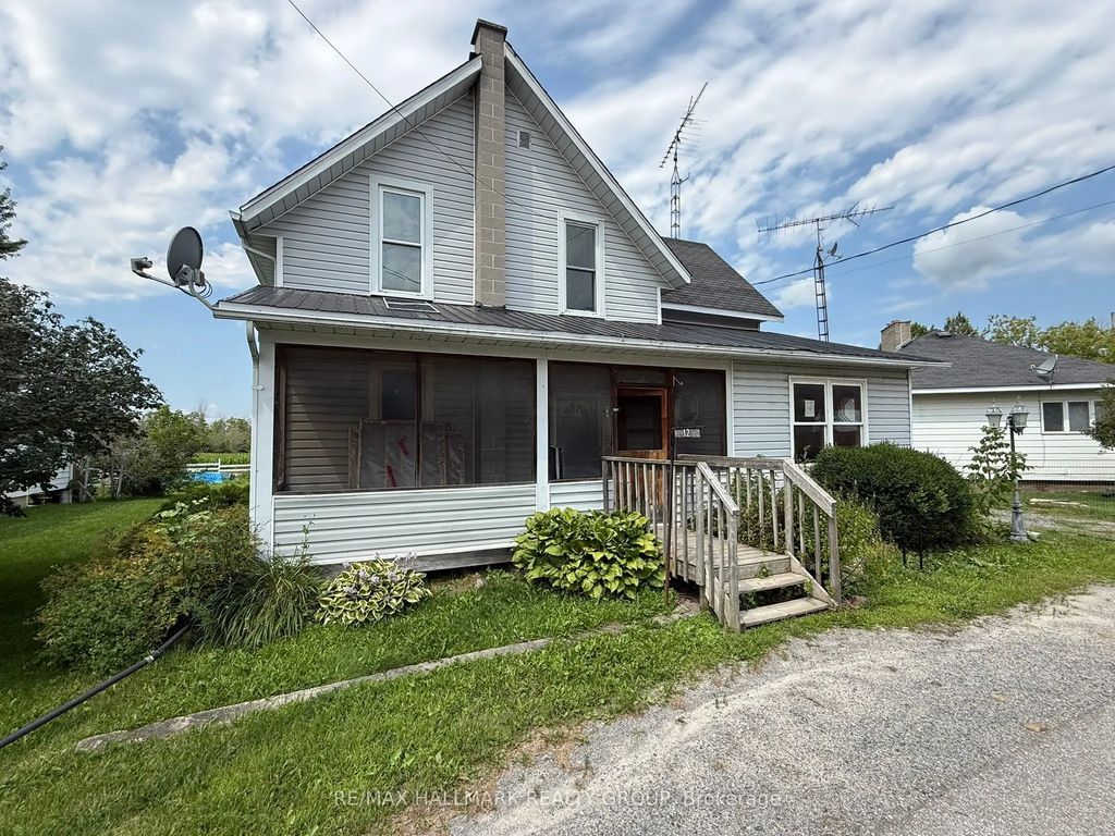 12 Circle Drive S, Rideau Lakes