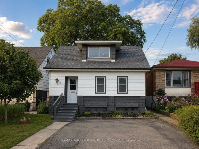 227 East 23rd Street, Hamilton