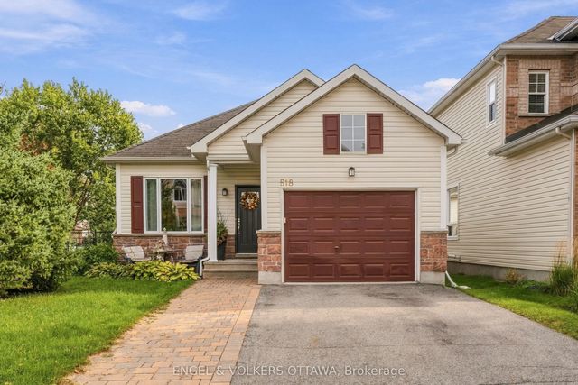 518 Stonechurch Way, Barrhaven