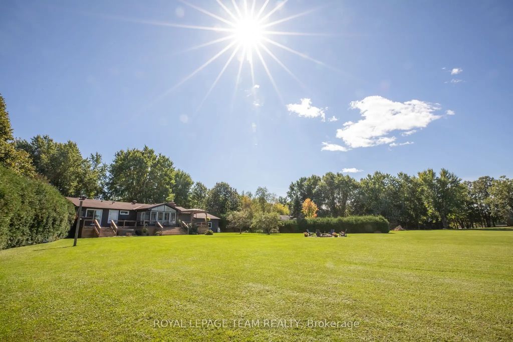 1683 River Road, North Grenville