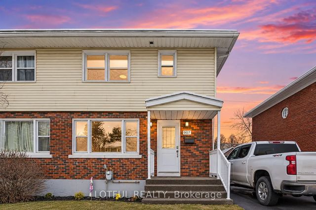 907 Smyth Road B, Elmvale Acres and Area