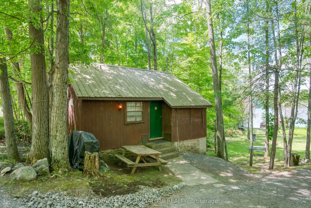 1841 Fifth Lake Road, Central Frontenac
