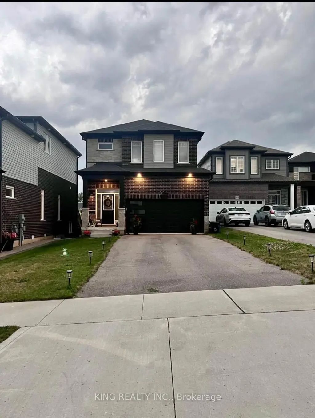 925 Tartan Court, Kitchener