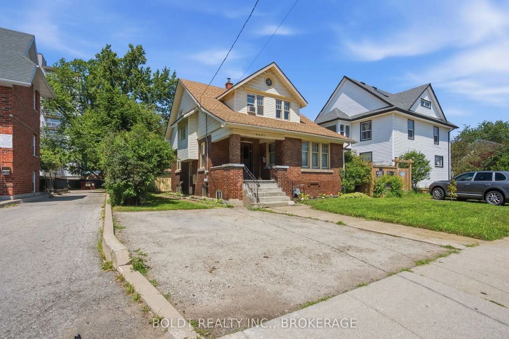 4497 Morrison Street, Niagara Falls