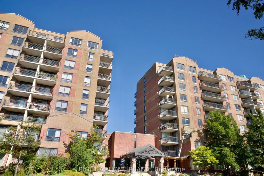35 Holland Avenue 205, Tunneys Pasture and Ottawa West