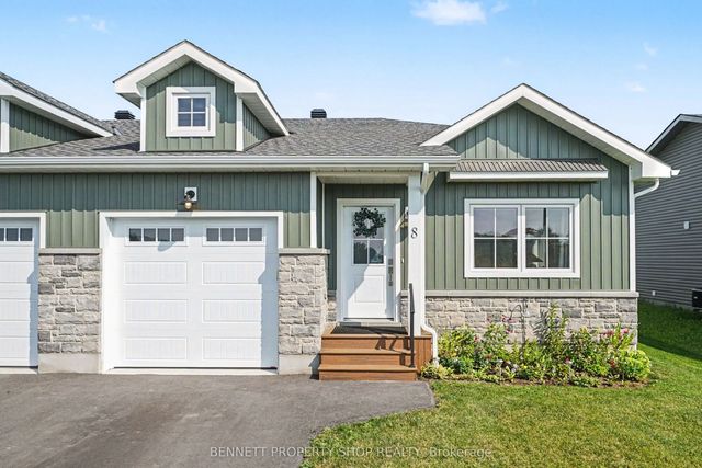 8 Rotterdam Way, South Dundas