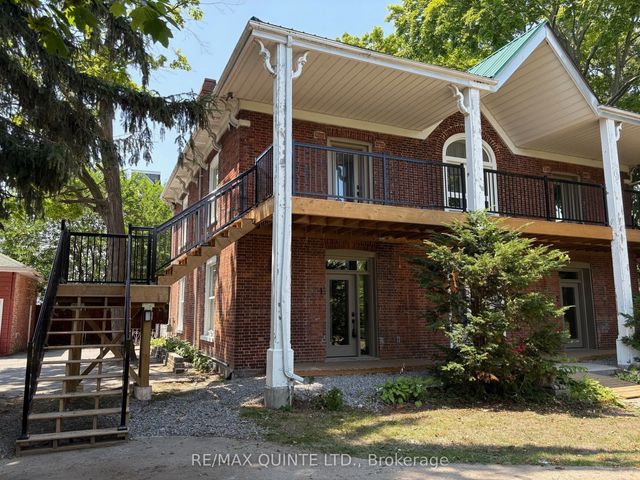 22 Mcgill Street 3, Quinte West