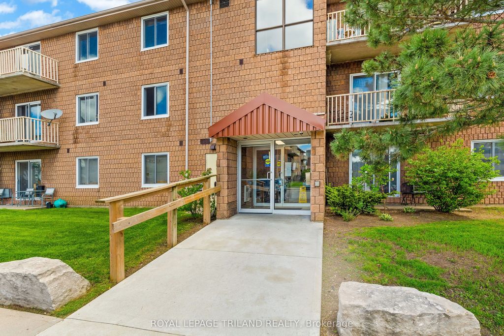 1584 Ernest Avenue 107, London South