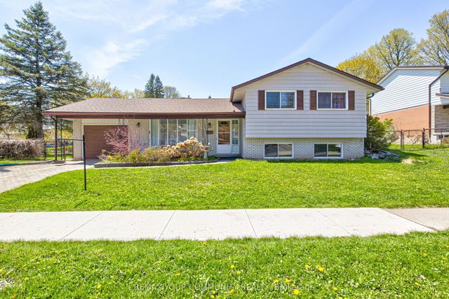 557 Glen Manor Boulevard, Waterloo