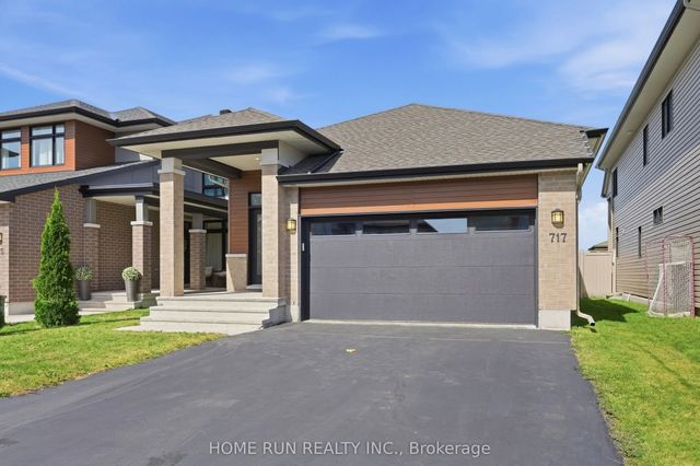 717 Octave Grove, Blossom Park - Airport and Area