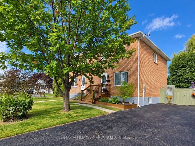 194 Elsie Avenue, Cornwall