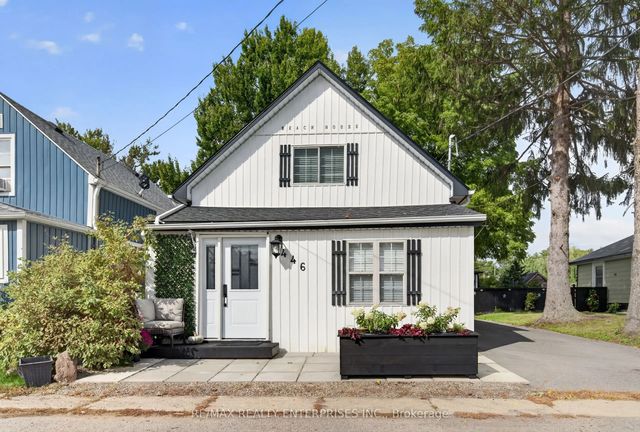 446 Cambridge Road W, Fort Erie