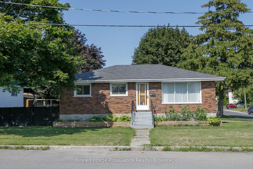 26 James Street, Quinte West
