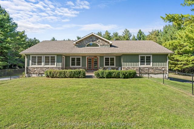 382 Lakehurst Circle Road, Trent Lakes