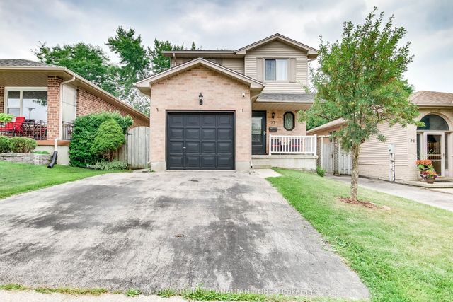 27 Gerald Crescent, London South