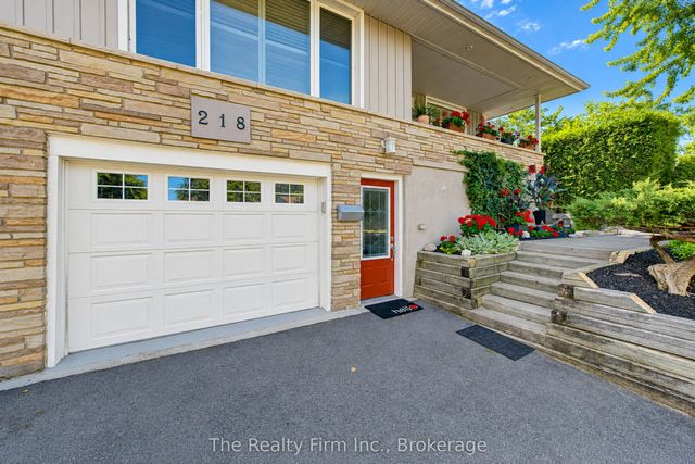 218 Forestwood Drive, Kitchener